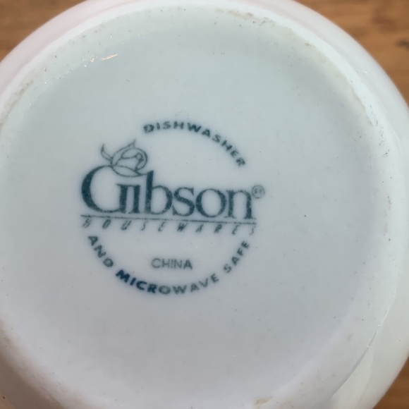 Gibson designs Fruit Creamer and Sugar bowl with lid - Picture 3 of 8